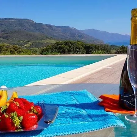 Dama Luxury Villa