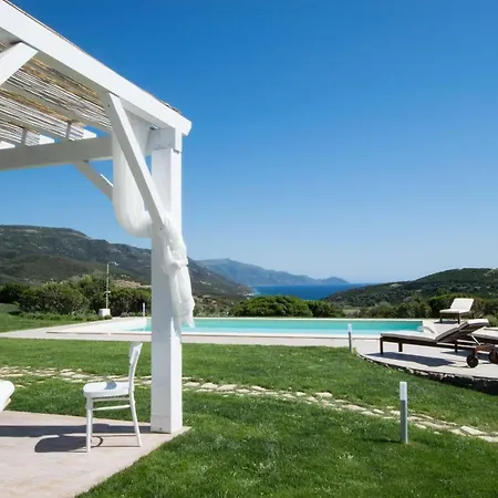 Dama Luxury Villa *